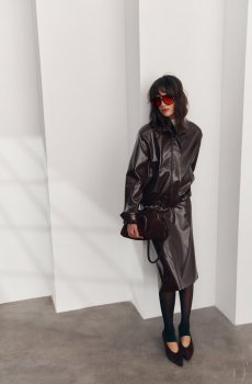 Куртка з екошкіри у шоколадному відтінку