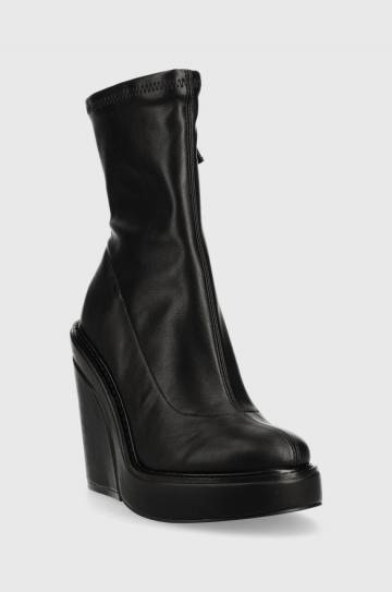 Полусапожки Steve Madden All Out женские цвет чёрный каблук кирпичик Полусапожки Steve Madden All Out женские цвет чёрный каблук кирпичик