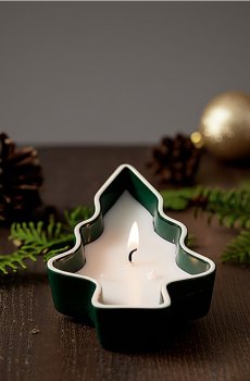 Ароматична свічка зі святковим мотивом Sugar Pine - зелений