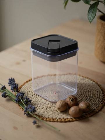 Контейнер - чорний