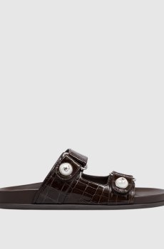 Коричневые кожаные лакированные шлепанцы Fayence с тиснением под кожу крокодила