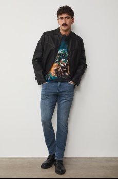 Футболка Medicine