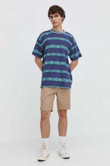 Хлопковые шорты Quiksilver цвет бежевый Хлопковые шорты Quiksilver цвет бежевый