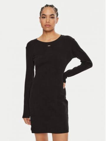 Guess Трикотажна сукня O4BK02 KCHZ2 Чорний Regular Fit Guess Трикотажна сукня O4BK02 KCHZ2 Чорний Regular Fit