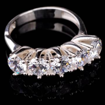 Серебряное кольцо (фианиты) 111383 Серебряное кольцо (фианиты) 111383