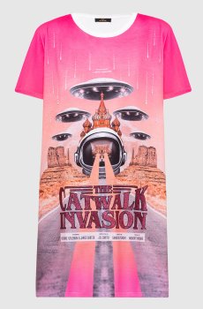 Удлиненная футболка oversize с принтом и кристаллами