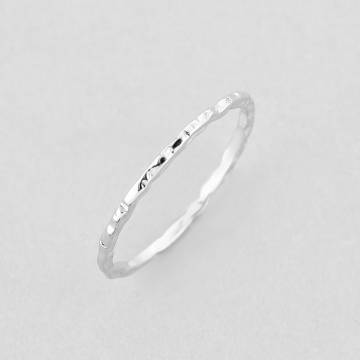Серебряное кольцо Minimal 10350-17.0р Серебряное кольцо Minimal 10350-17.0р