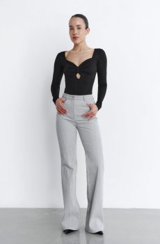 Чорний трикотажний боді з акцентним ліфом