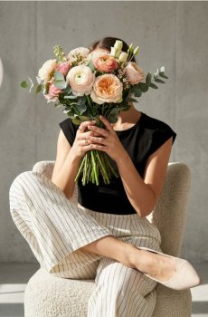 Широкі штани wide leg з вертикальними смужками з віскозою та домішкою льону - білий