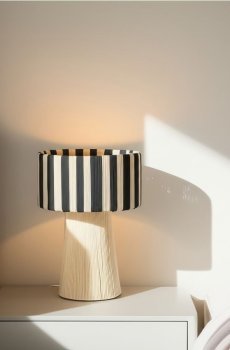 Лампа настільна - чорний