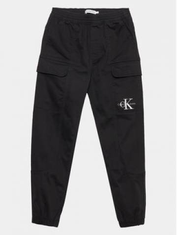 Calvin Klein Jeans Joggery IB0IB01675 Чорний Regular Fit Calvin Klein Jeans Joggery IB0IB01675 Чорний Regular Fit