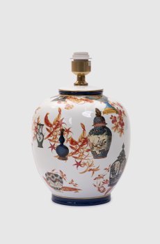 Белая настольная лампа с фарфором