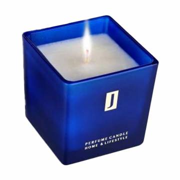 Парфюмированная соевая свеча Jfenzi Good Life Candle, 200 г Парфюмированная соевая свеча Jfenzi Good Life Candle, 200 г