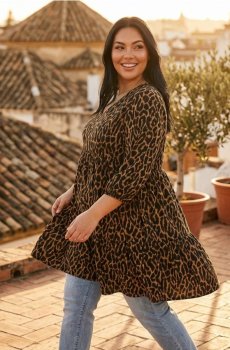 Сукня з леопардовим принтом Plus Size - різнобарвний