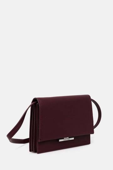 Сумочка Calvin Klein цвет фиолетовый K60K612559 Сумочка Calvin Klein цвет фиолетовый K60K612559