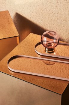 Декоративная ваза AYTM Globe