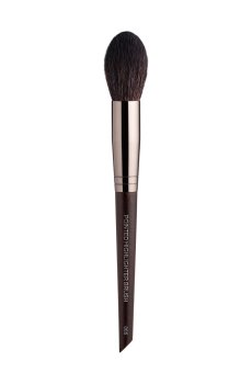 Кисть для хайлайтера Bogenia Professional Pointed Highlighter Brush 005, натуральный ворс (BG200)