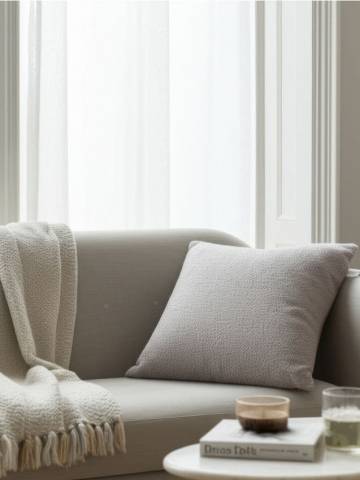 Декоративна подушка - сірий