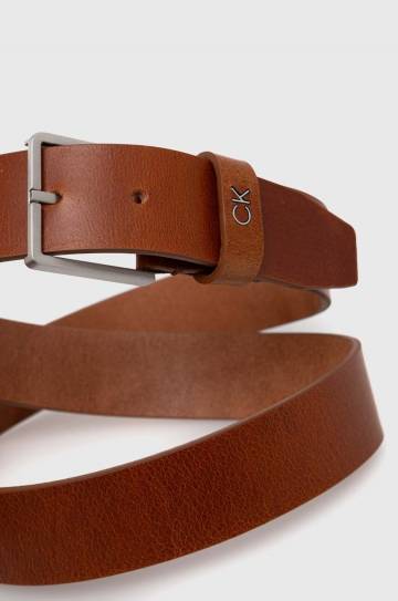 Кожаный ремень Calvin Klein мужской цвет коричневый K50K510083 Кожаный ремень Calvin Klein мужской цвет коричневый K50K510083
