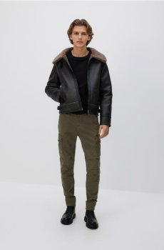 Reserved - Штани slim fit у стилі карго - коричневувато-зелений - 6003L-78X