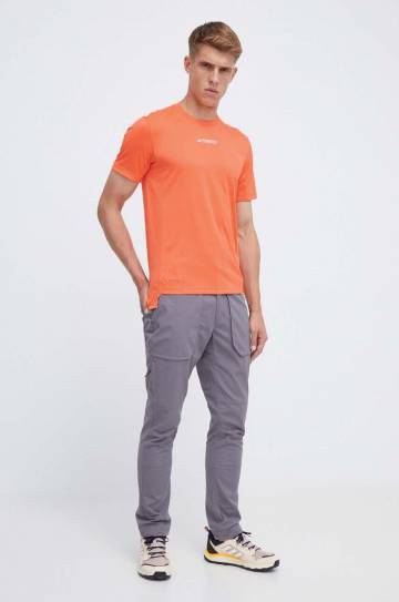 Спортивная футболка adidas TERREX Multi цвет оранжевый однотонная Спортивная футболка adidas TERREX Multi цвет оранжевый однотонная