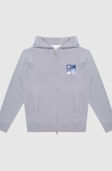 Детская серая спортивная куртка с брендовым принтом
