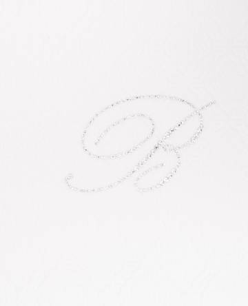 Белое покрывало Baia liscio с монограммой из кристаллов Swarovski Белое покрывало Baia liscio с монограммой из кристаллов Swarovski