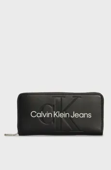 Женский черный кошелек SCULPTED ZIP AROUND MONO Черный ONESIZE Calvin Klein K60K607634