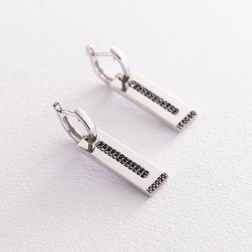 Серьги в белом золоте с черными фианитами с07165 Серьги в белом золоте с черными фианитами с07165