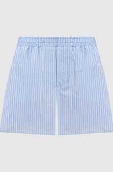 Голубые шорты в полоску