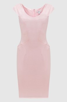 Розовое платье