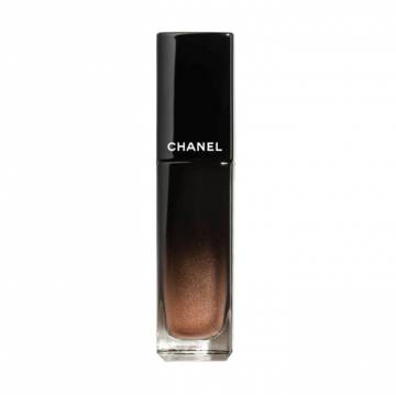 Лак для губ Chanel Rouge Allure Laque 60 Inflexible, 5.5 мл Лак для губ Chanel Rouge Allure Laque 60 Inflexible, 5.5 мл